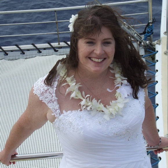 Meet your Posher, Dawn - Picture 3 of 5